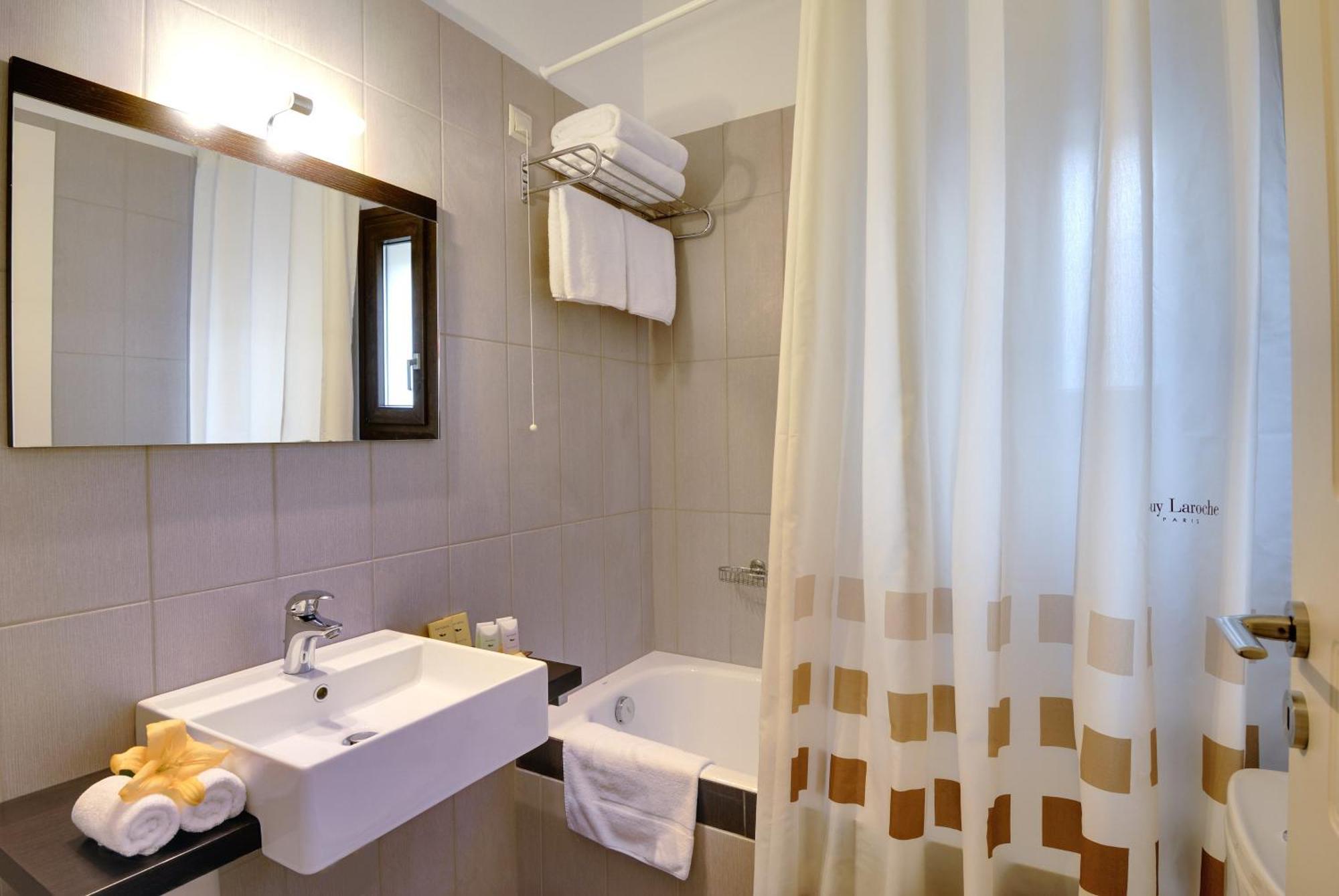 Byzantinon Hotel Leonídion 외부 사진