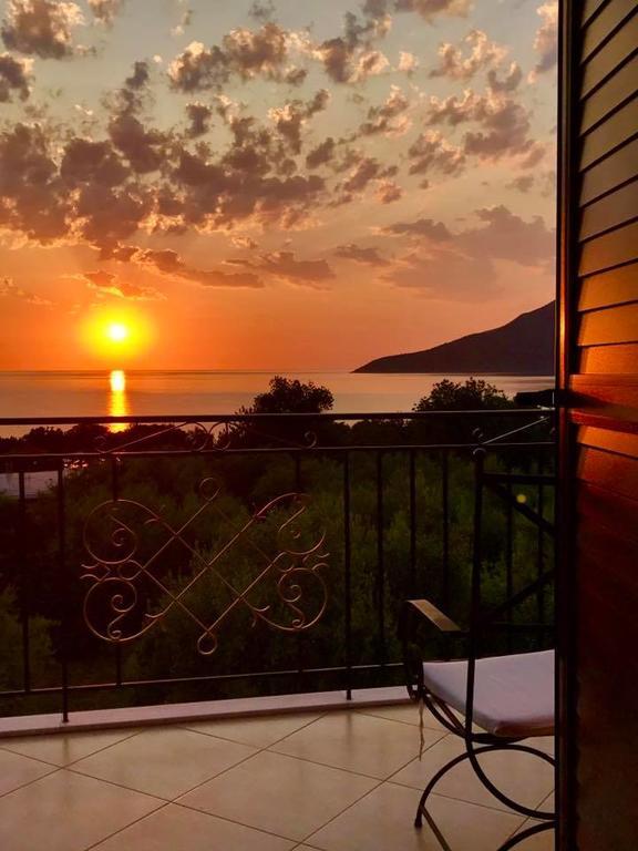 Byzantinon Hotel Leonídion 외부 사진